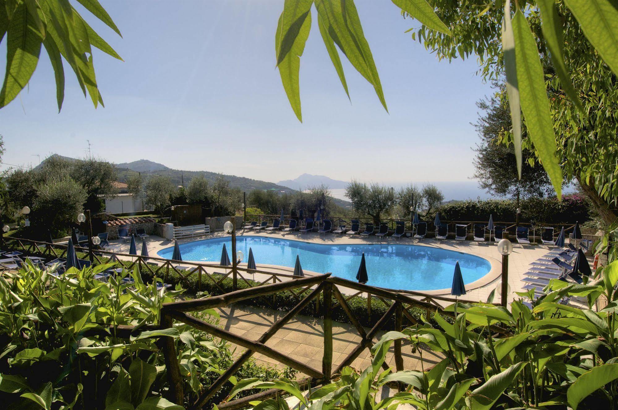 Freedom Holiday Residence Massa Lubrense Exterior photo