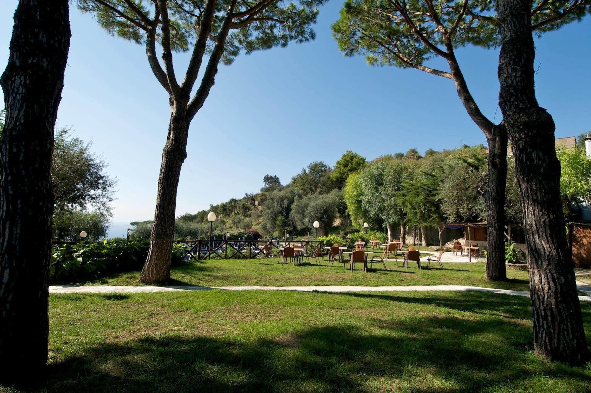 Freedom Holiday Residence Massa Lubrense Exterior photo