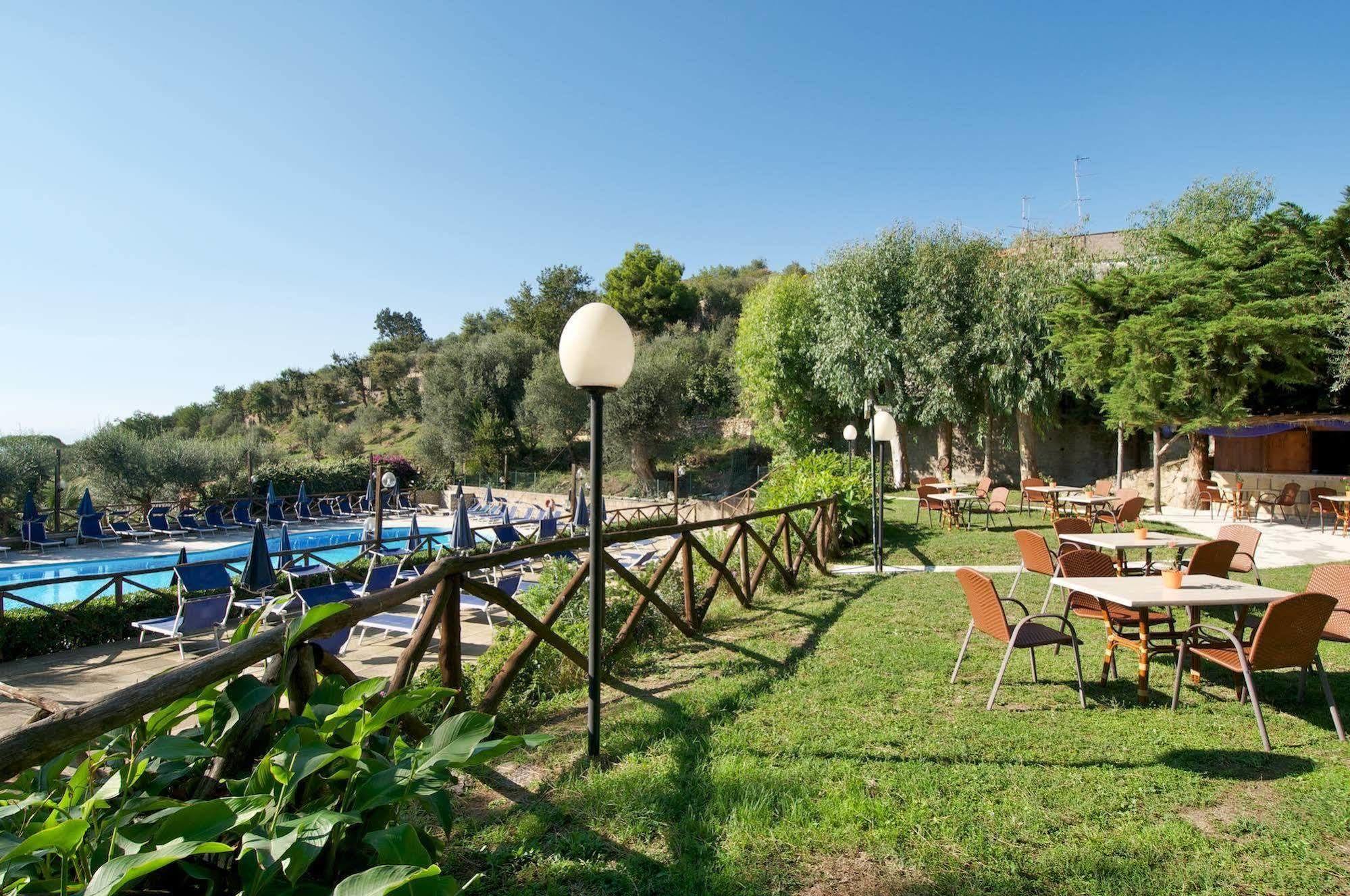 Freedom Holiday Residence Massa Lubrense Exterior photo