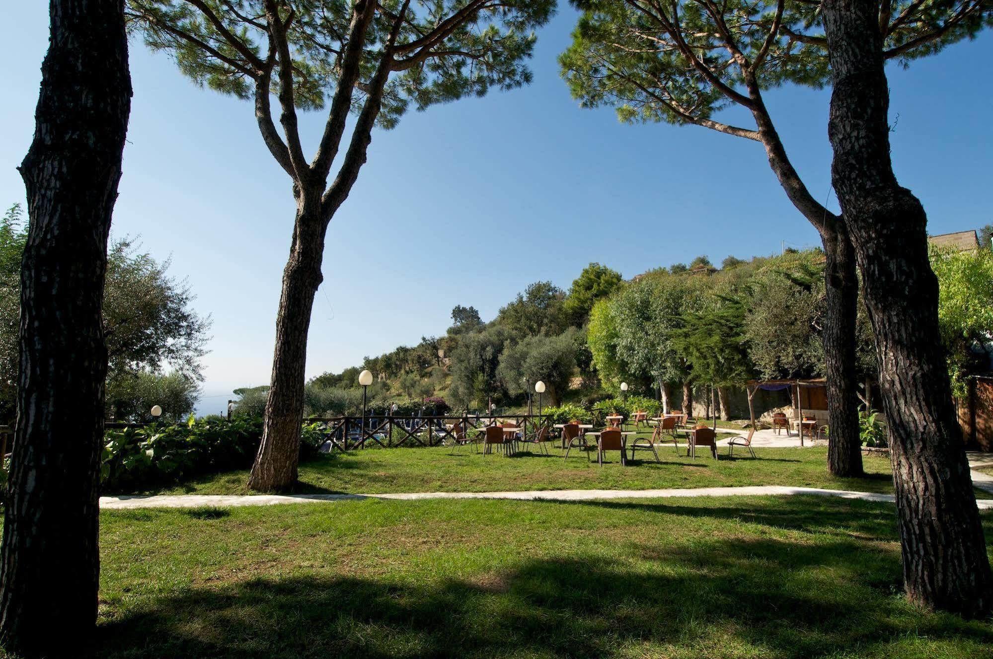 Freedom Holiday Residence Massa Lubrense Exterior photo